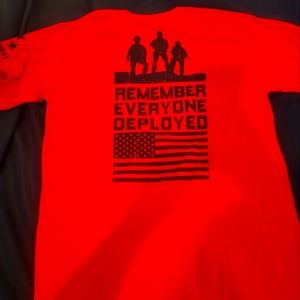 Mens tshirt. New wo tags.